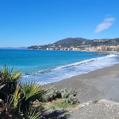 Cogobeach Vernazza #30mt Dal Mare# * Cogoleto